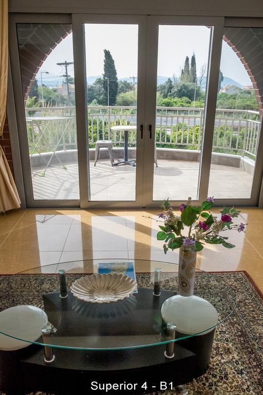 Luxus Two-Bedroom Apartment with Terrace (4 Adults)