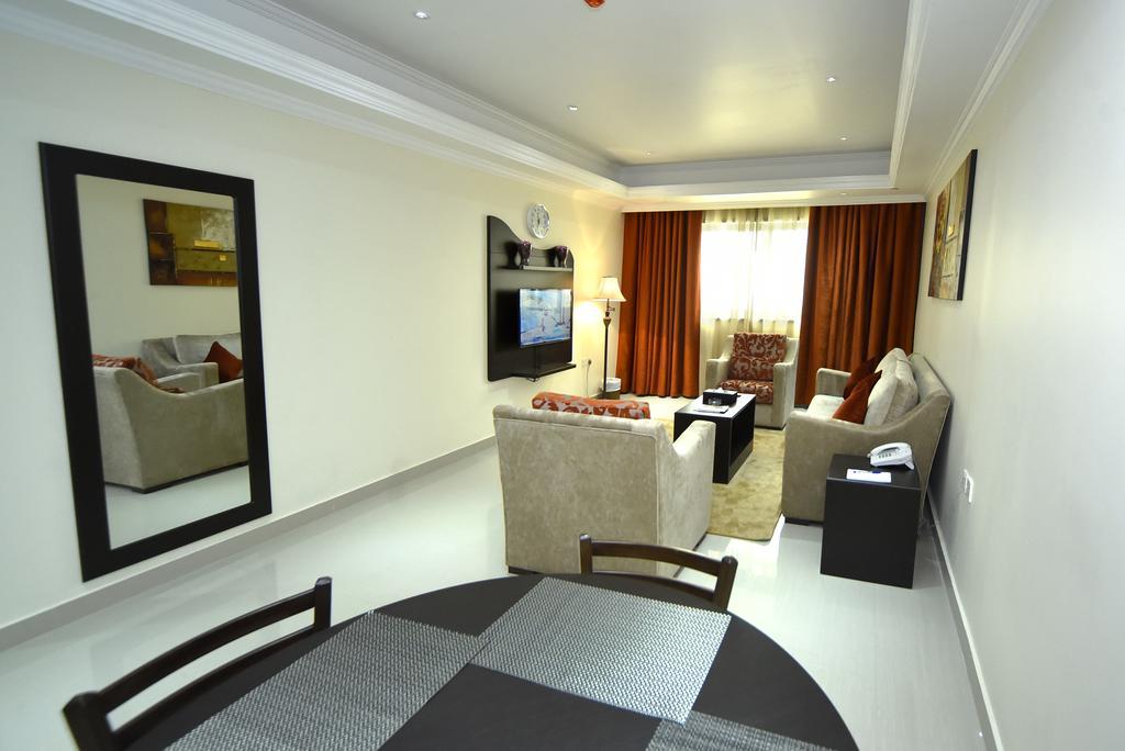 One-Bedroom Suite