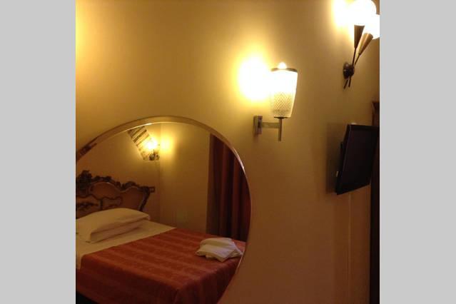 Single Room Private Bathroom