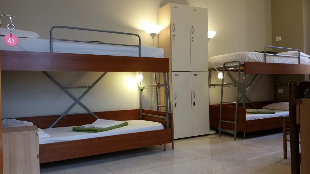 Bed 4-Bed Mixed Dormitory Room Private Bathroom