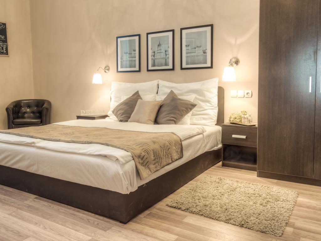 Deluxe Double Room Bath