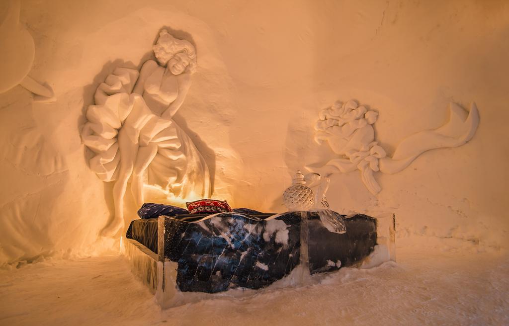 Snow Double Room