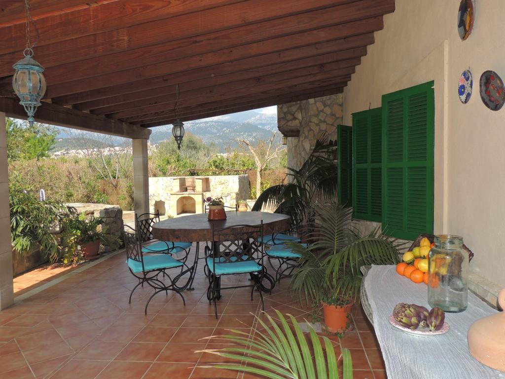 Studio Balcony