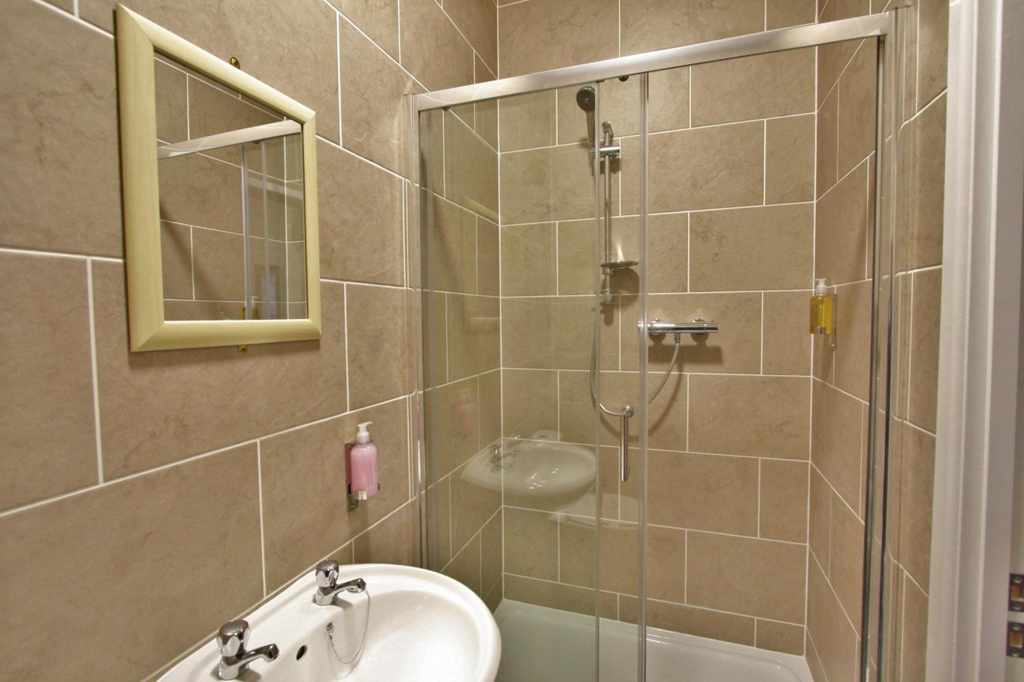 Double Room,222182486:JPEG
