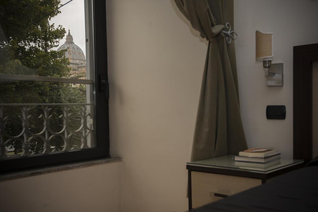 Deluxe Double or Twin Room City View