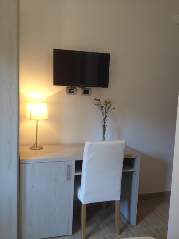 Single Room Balcony,226387286:JPEG