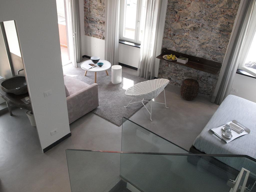 Quarto Quádruplo com Varanda e Vista Mar