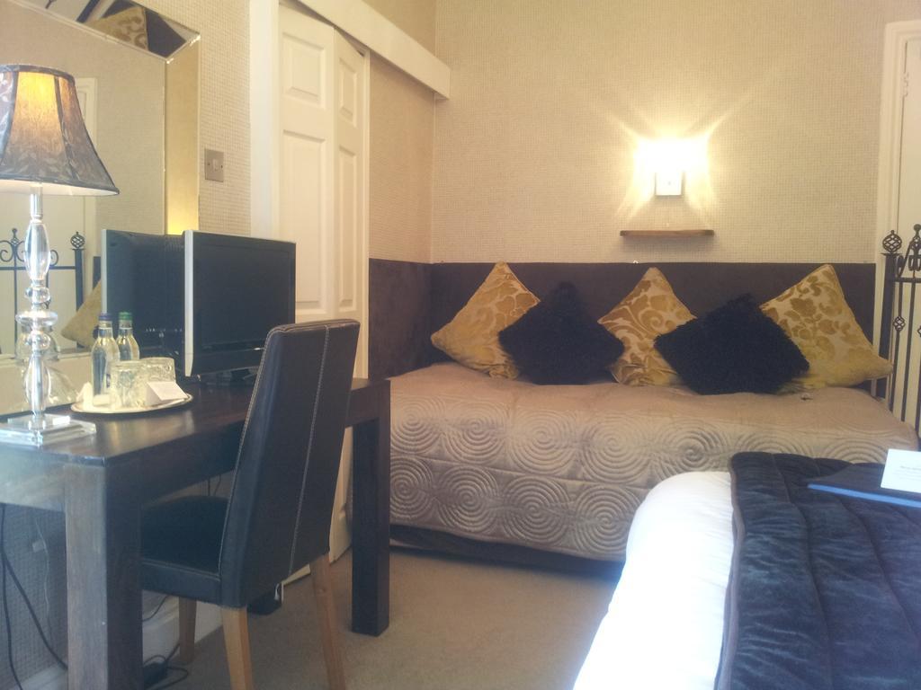 Classic Triple Room