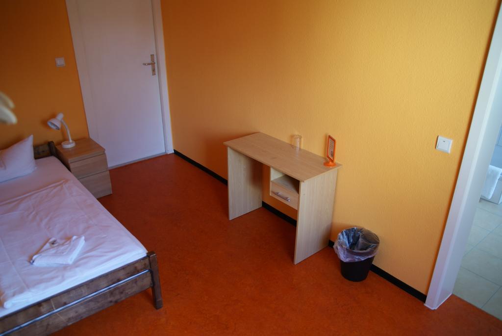 Single Room Bathroom
