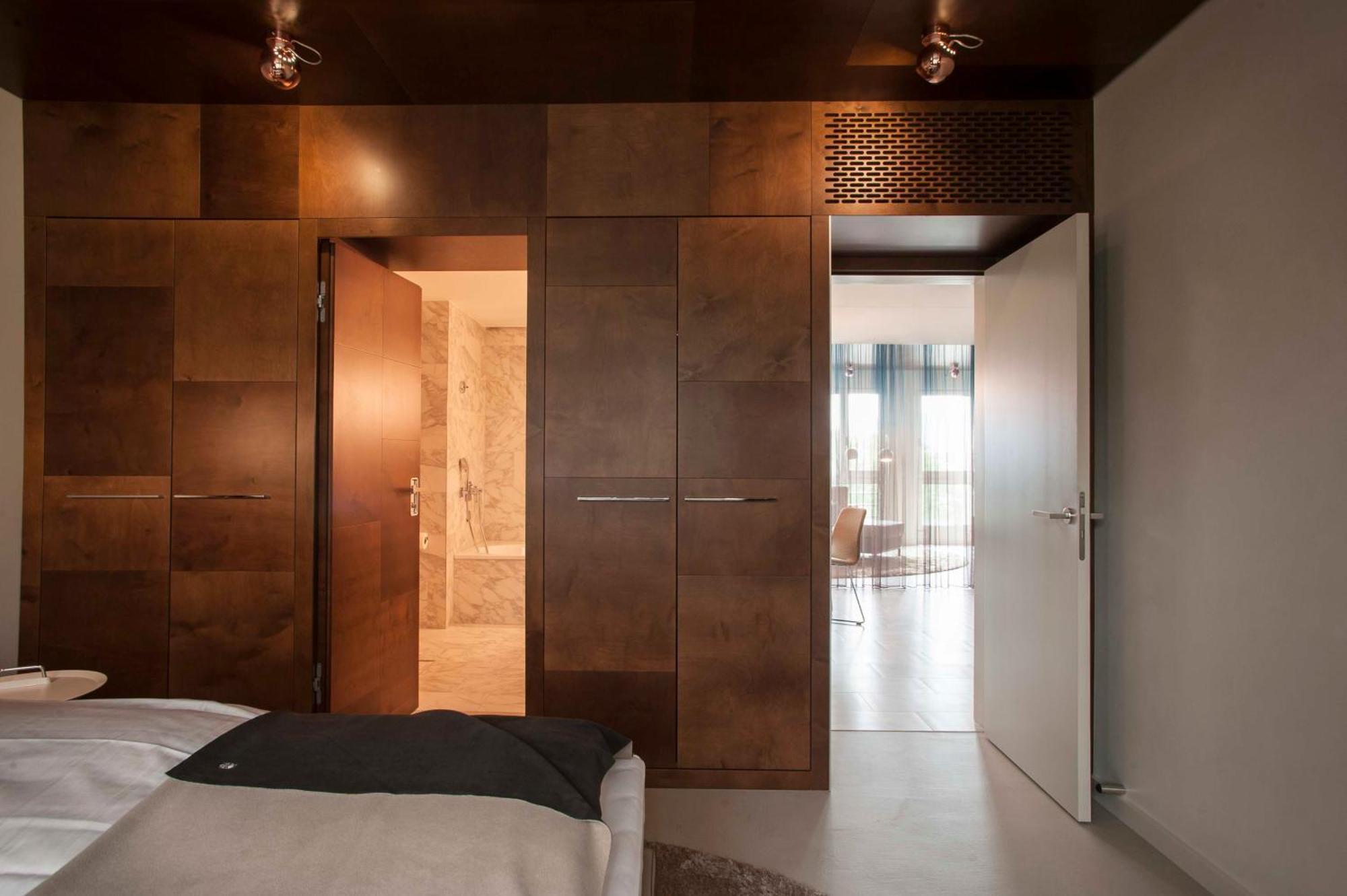 Executive One-Bedroom Suite