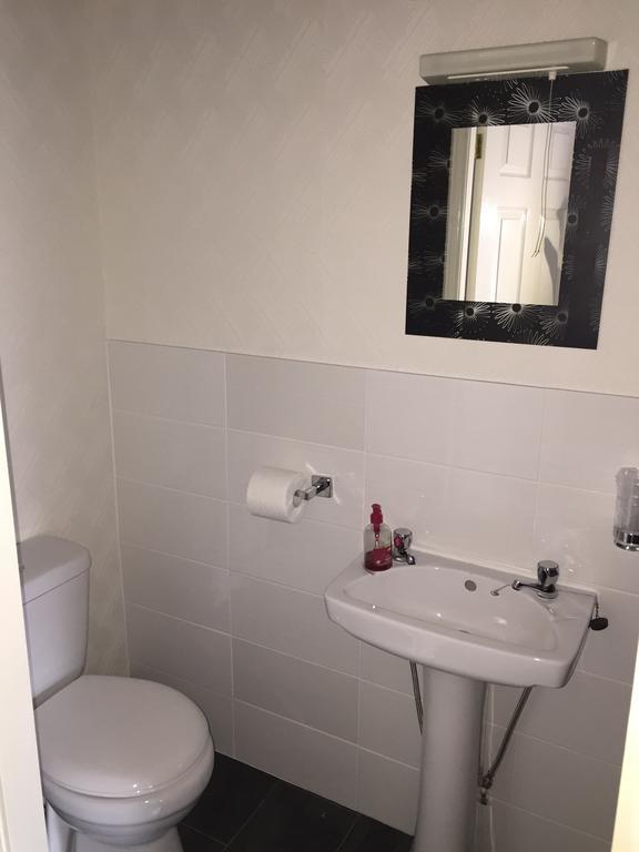 Single Room with Shared Bathroom