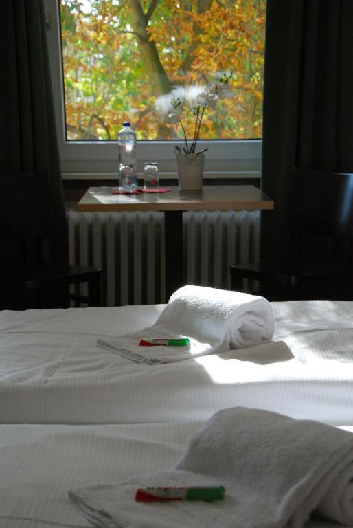 Chambre Lits Jumeaux avec Salle de Bains Privative