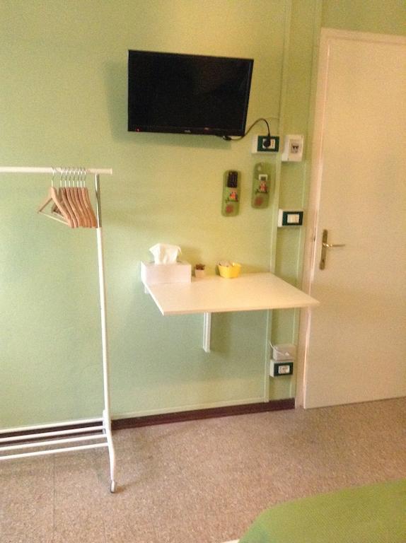 Dos Habitaciones adyacentes con baño privado externo