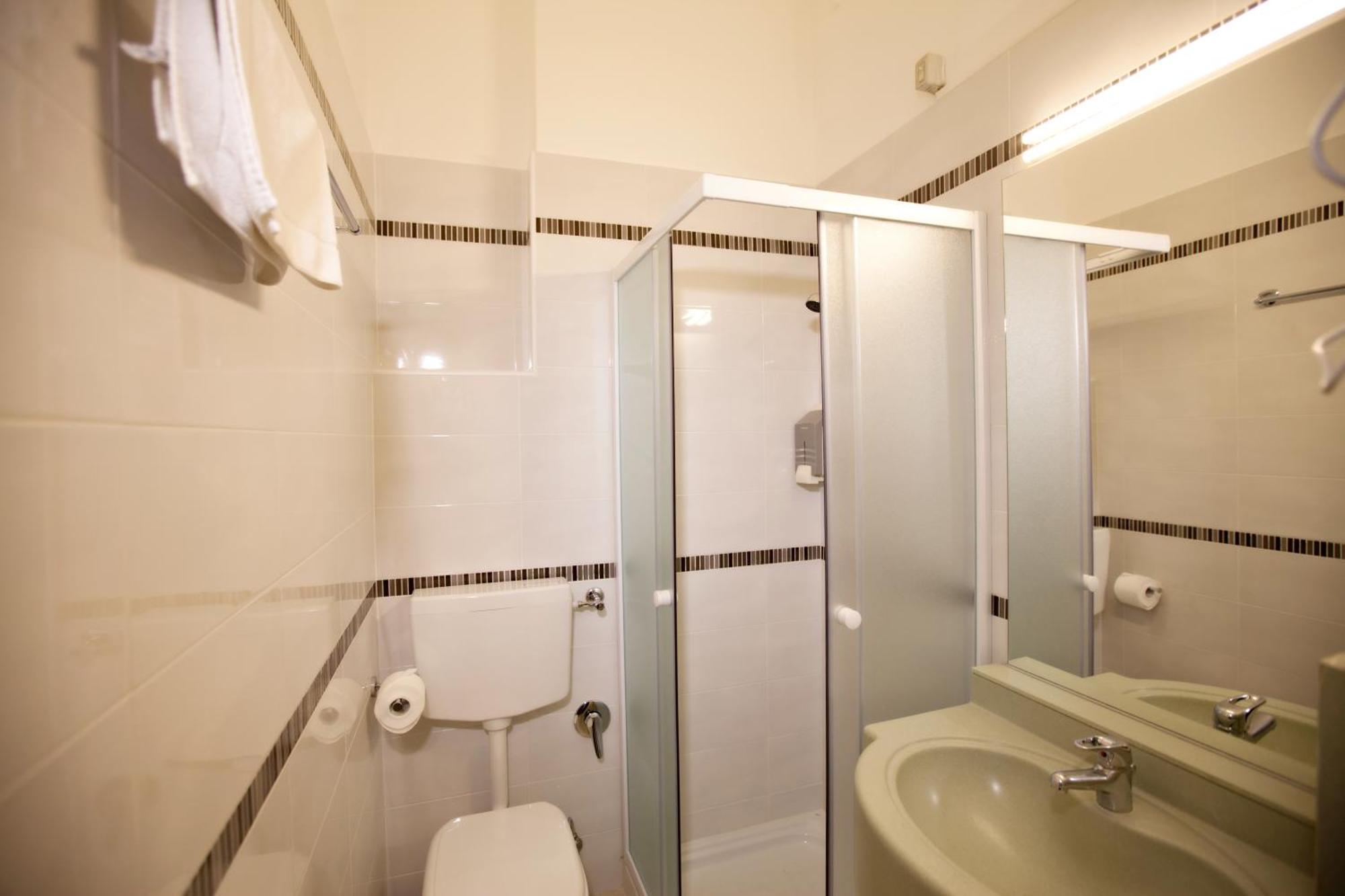 Quarto Duplo Standard