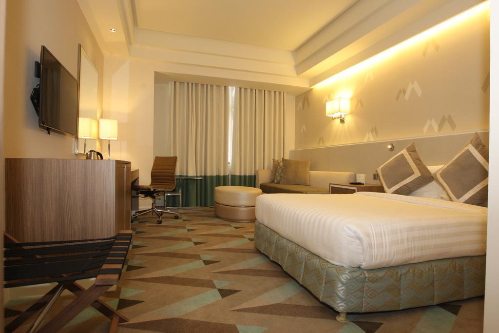Superior Queen Room