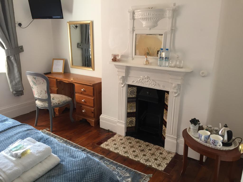 Double or Twin Room with Ensuite