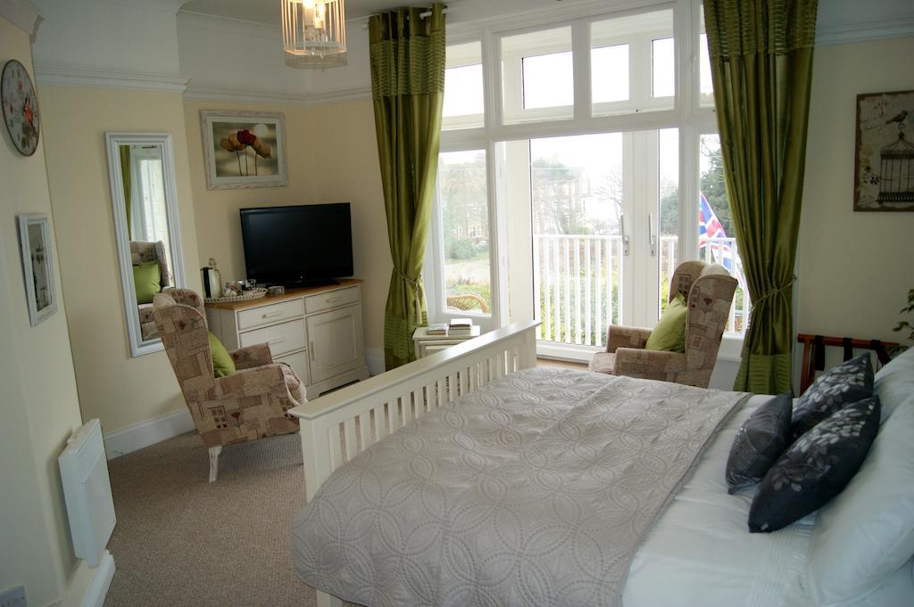 Superior Double Room with Balcony and Sea View - First Floor