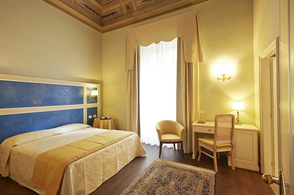 Superior Double or Twin Room,673209510:JPEG
