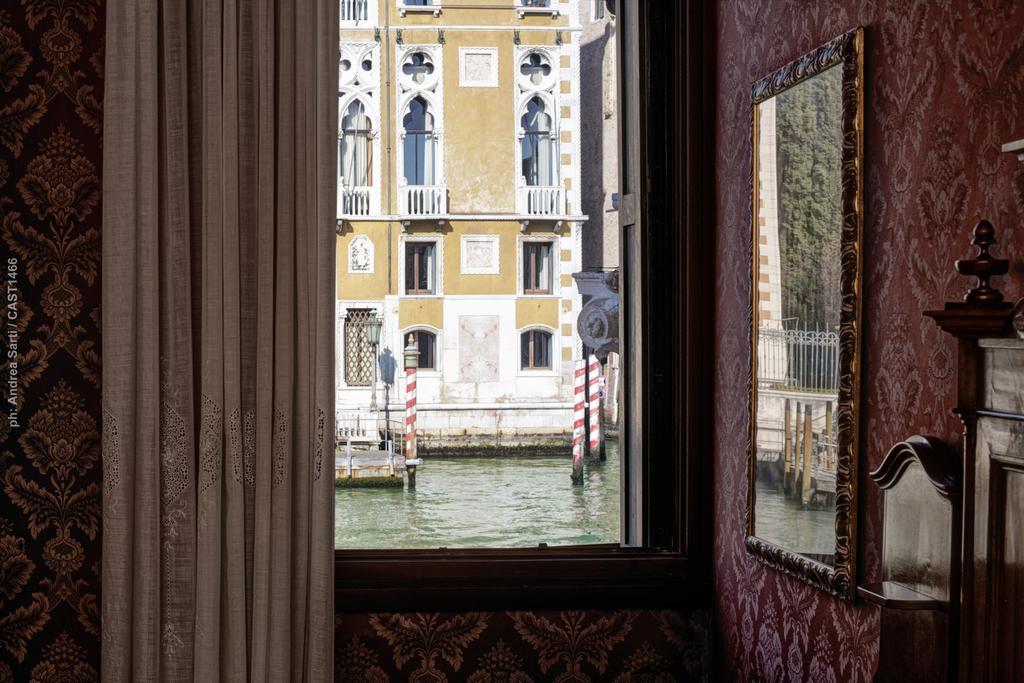 Large Quadruple Room Canal View,239126321:JPEG
