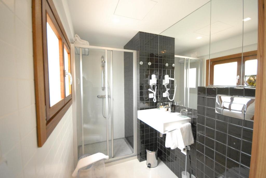 Budget Standard Doppelzimmer (2 Erwachsene) – Nebengebäude
