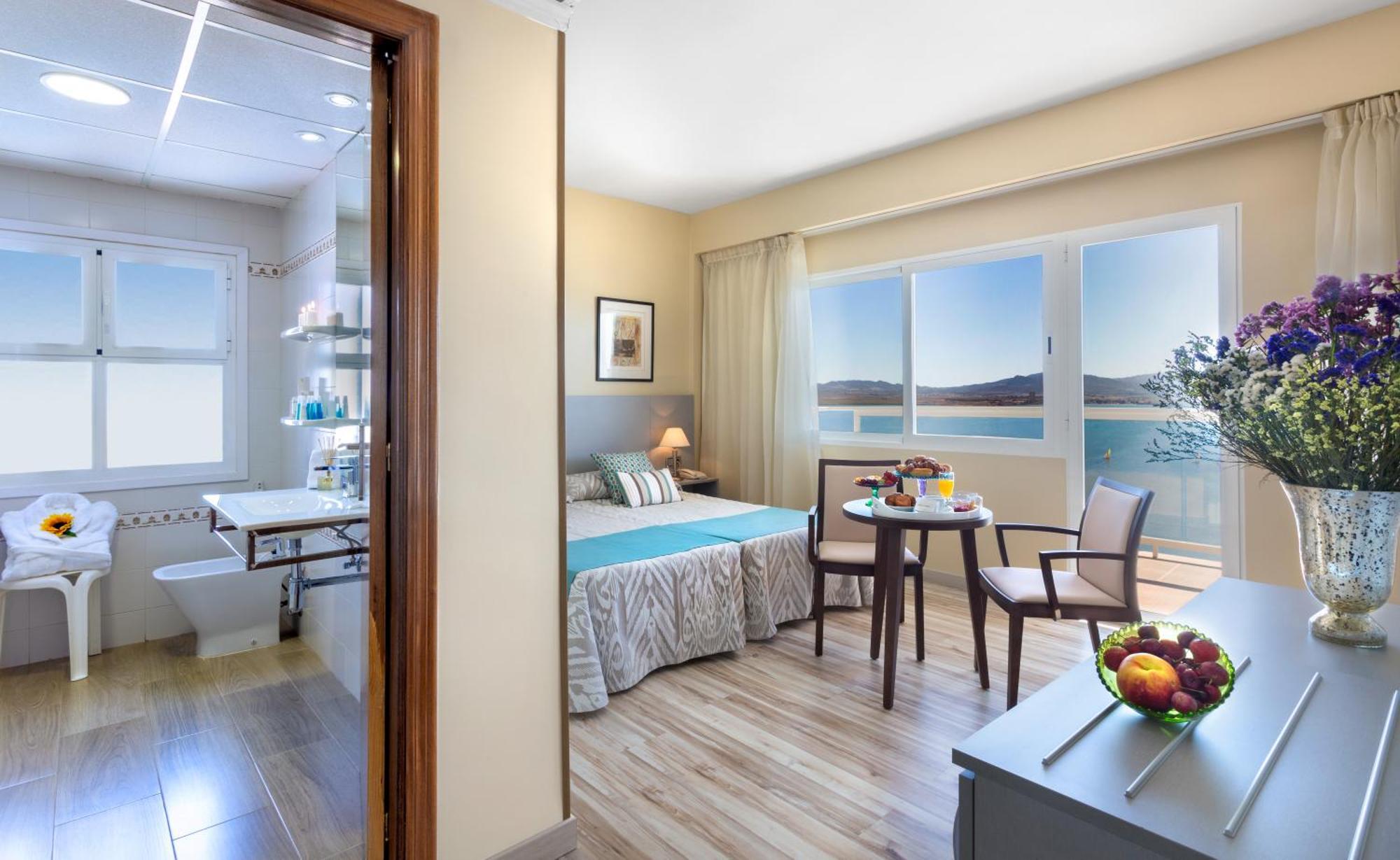 Quarto Superior com 2 Camas de Solteiro
