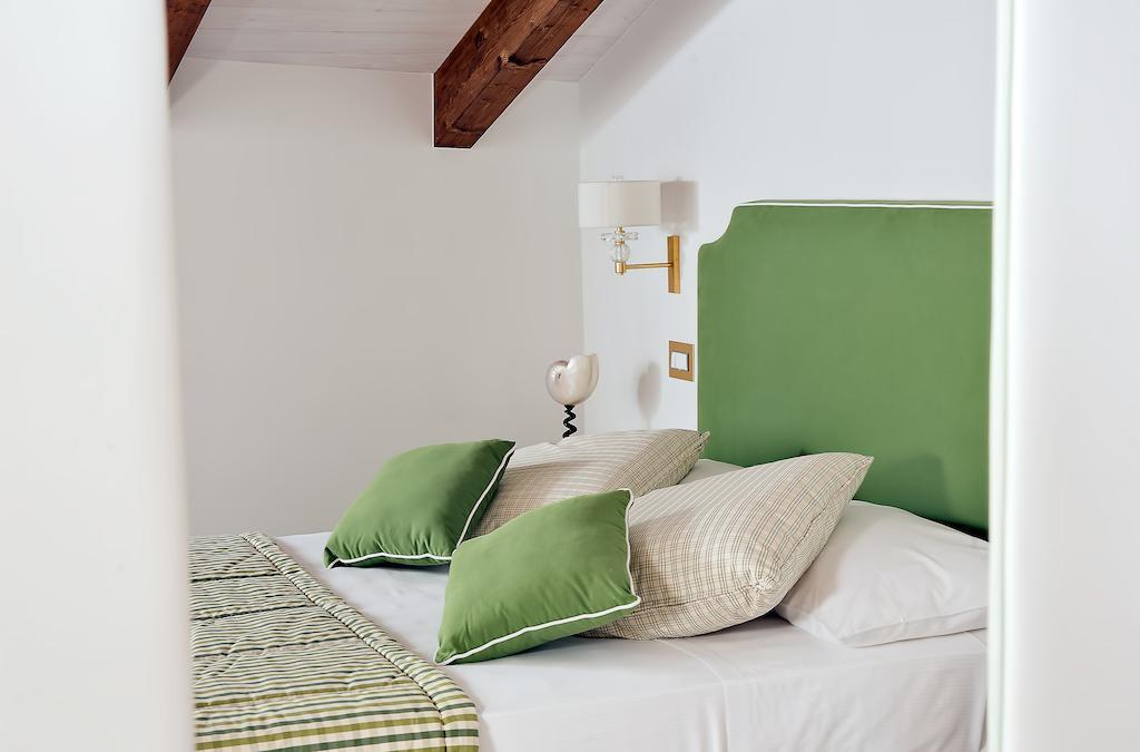 Quarto Duplo