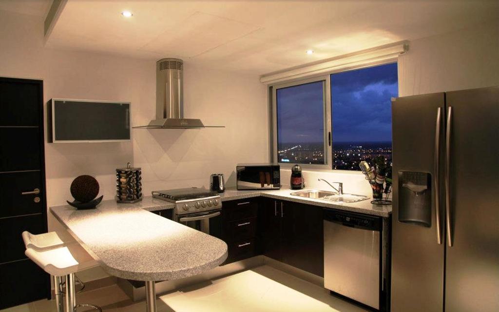 Suite met 2 Slaapkamers en Uitzicht op Zee