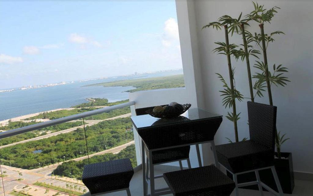 One Bedroom Suite Ocean View