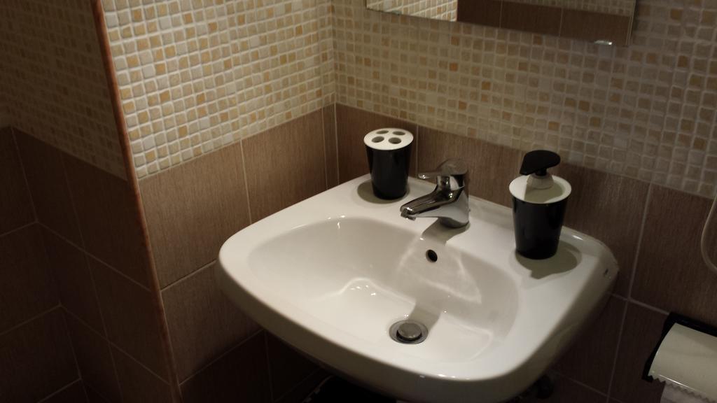 Bed 4-Bed Mixed Dormitory Room Private Bathroom