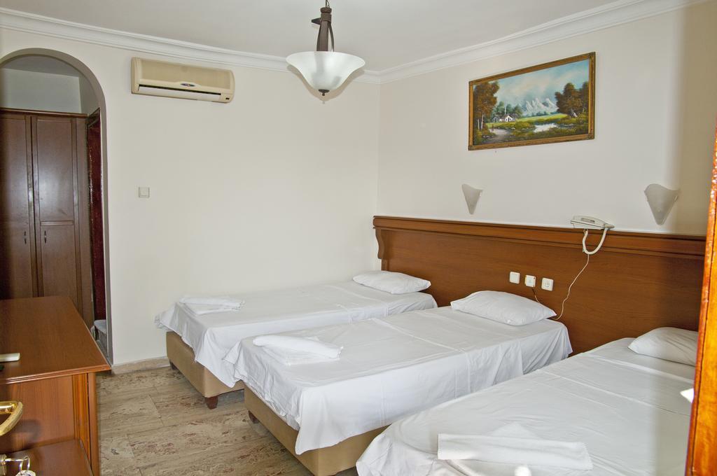 Budget Triple Room