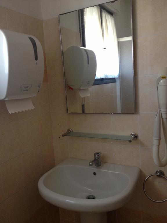 Quadruple Room Private External Bathroom