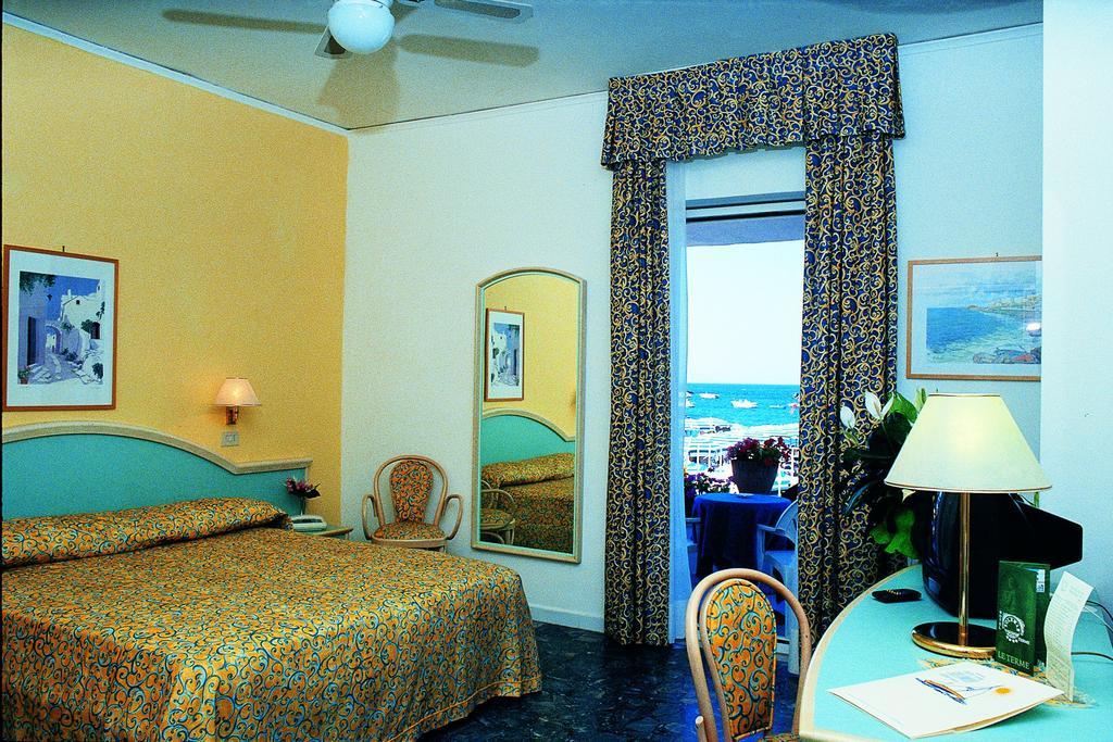 Double or Twin Room Partial Sea View