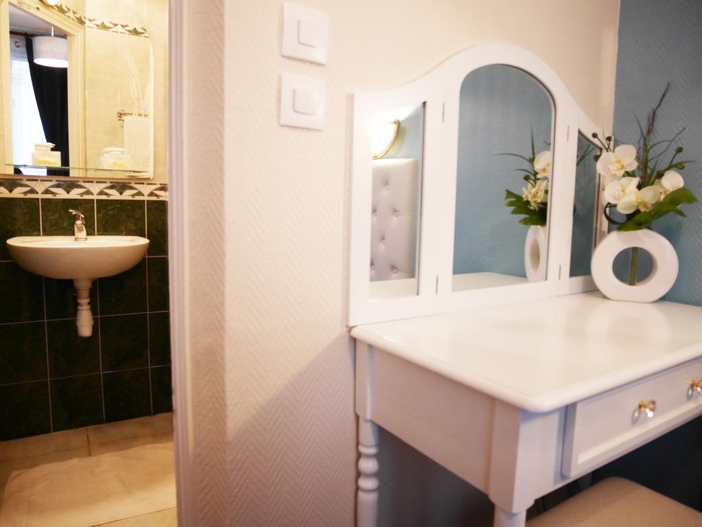 Single Room Private Bathroom