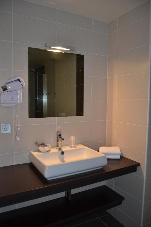 Double Room,695055468:JPEG