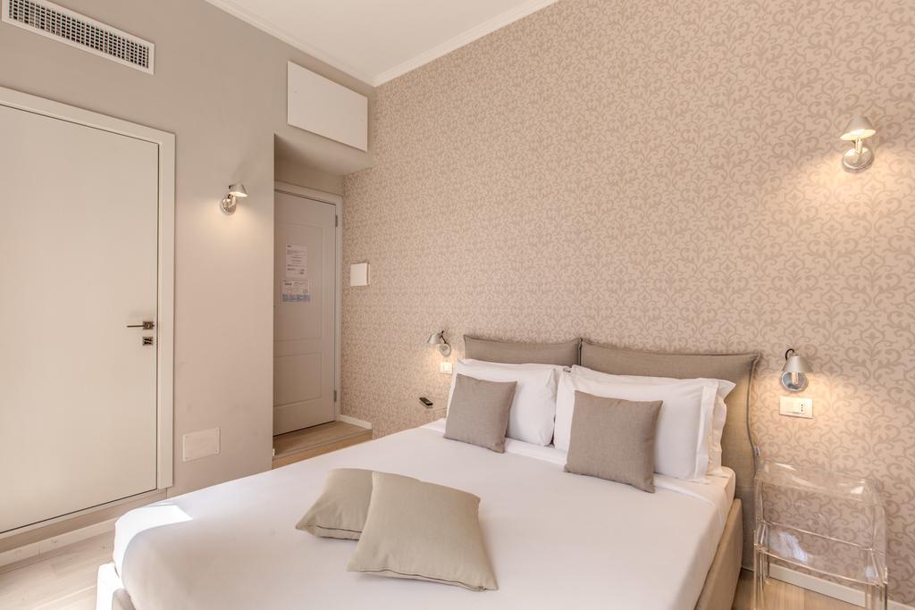 Two-Bedroom Apartment,322884400:JPEG