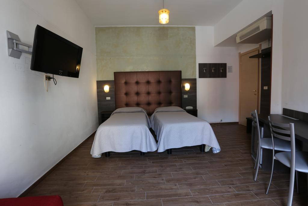 Deluxe Twin Room,700673284:JPEG