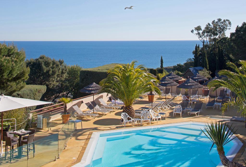 Suíte Júnior com Vista da Piscina