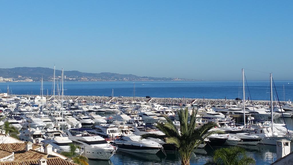Two-Bedroom Apartment Sea View