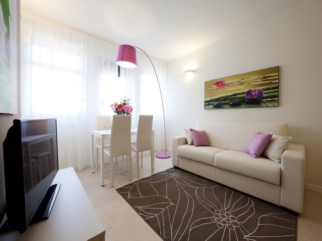 Superior One-Bedroom Apartment