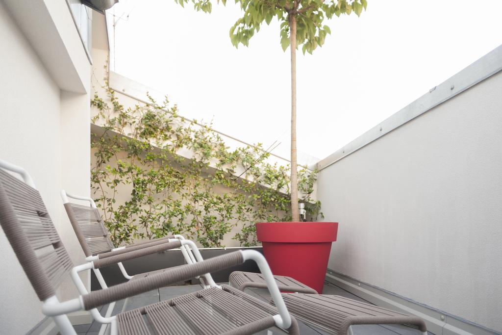 Junior Suite Terrace City view