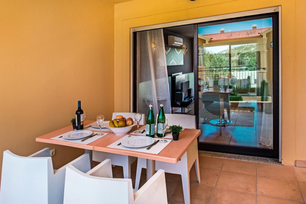 Apartment mit 2 Schlafzimmern zur Poolseite