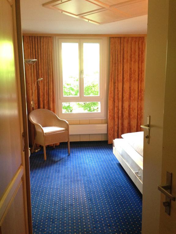 Single Room north side without balcony,265076425:JPEG