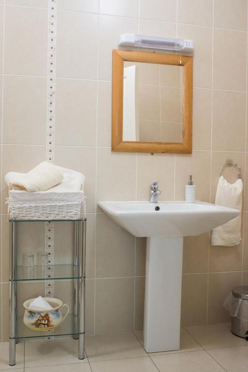 Triple Room Double Single