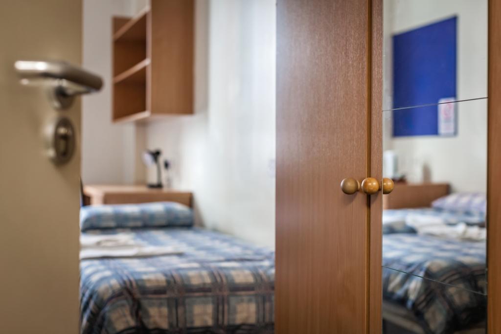 Triple Room,268376877:JPEG