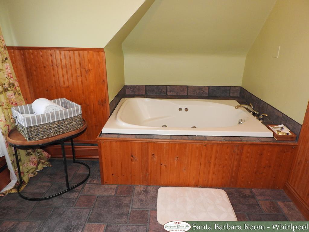 Double Room Spa Bath