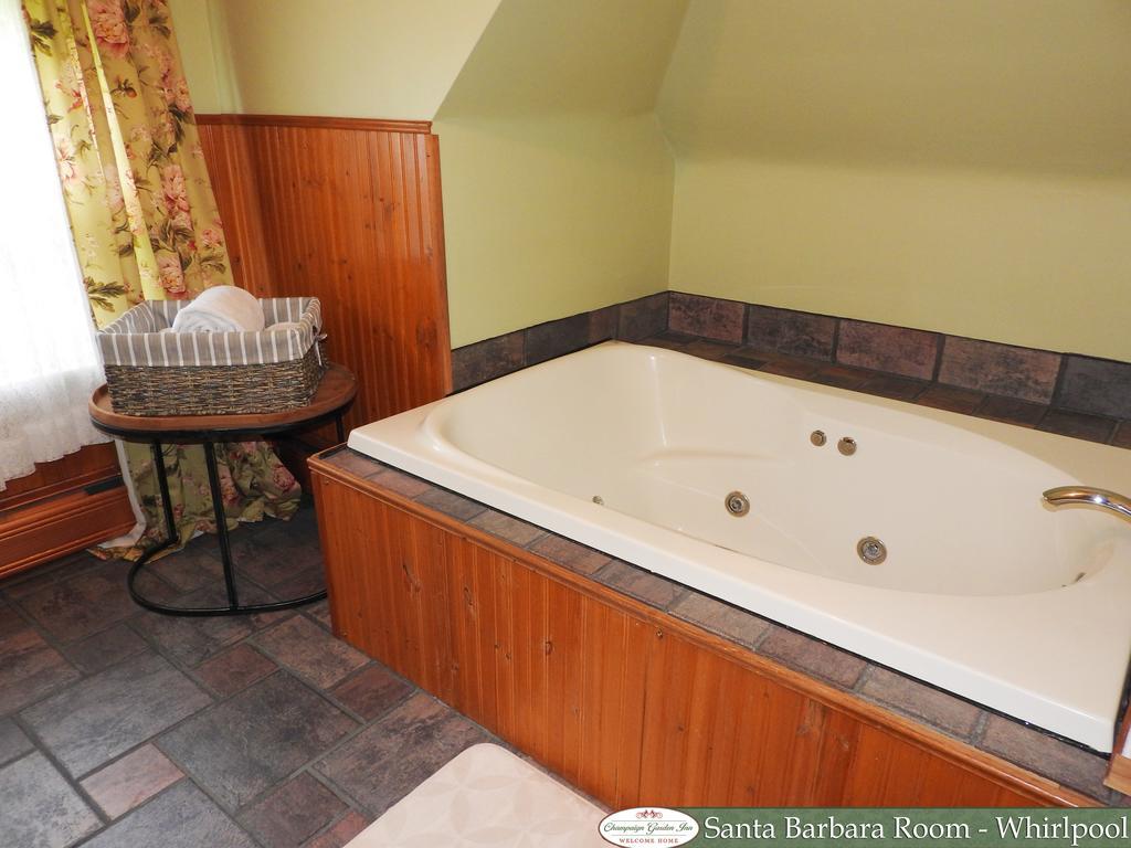Double Room Spa Bath