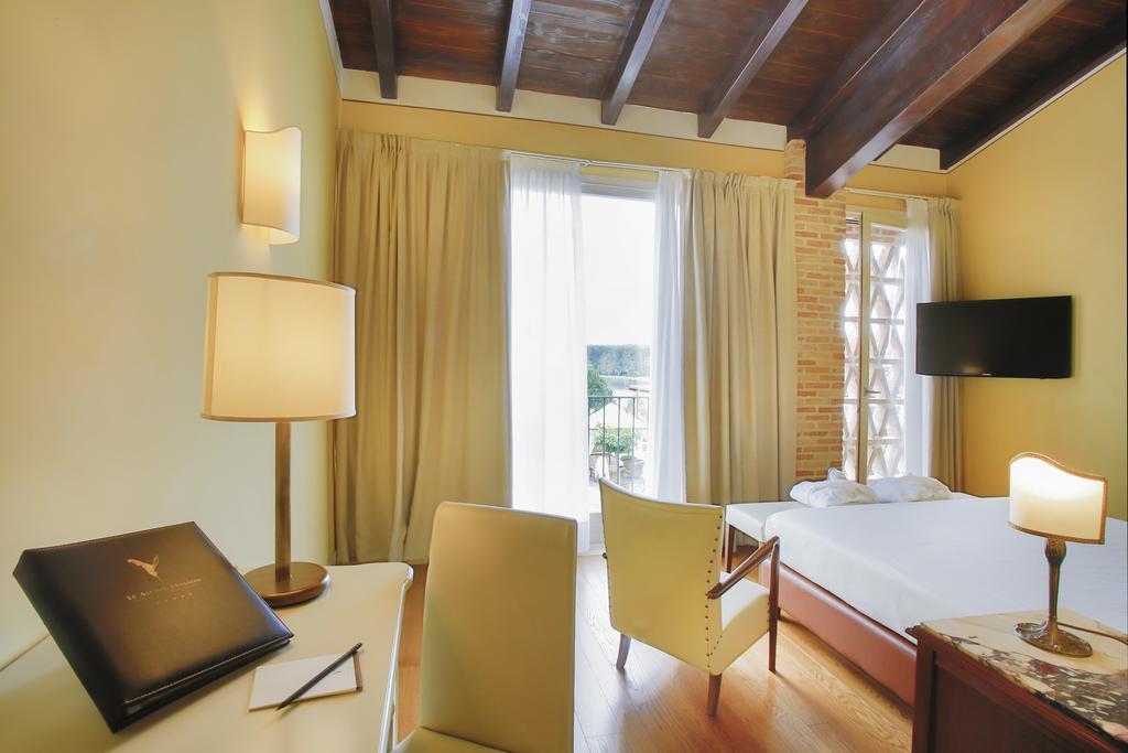 Double Room Lake View