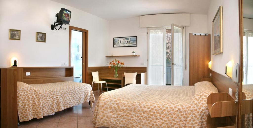 Quadruple Room Balcony Lake View