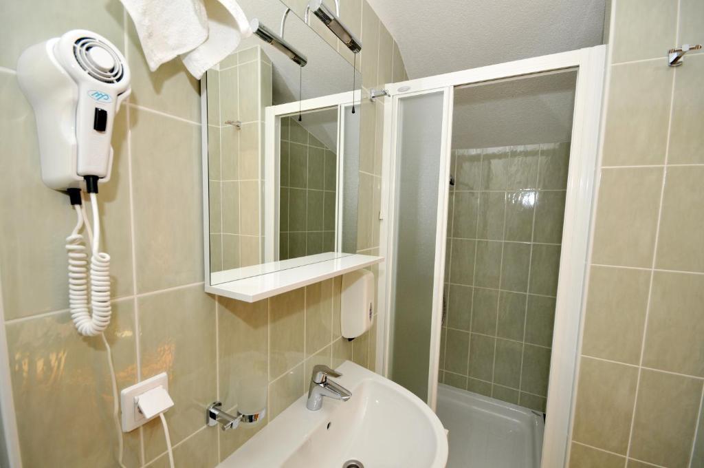 Apartment (2 Adults)