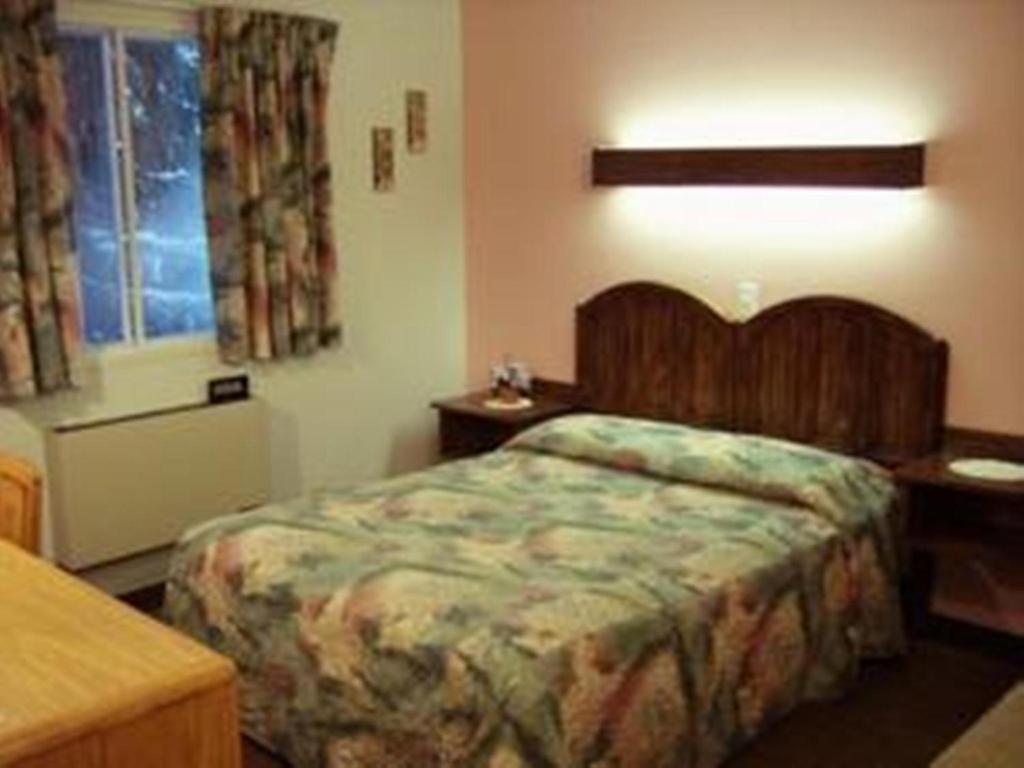 Standard Room One Double Bed,27508616:JPEG